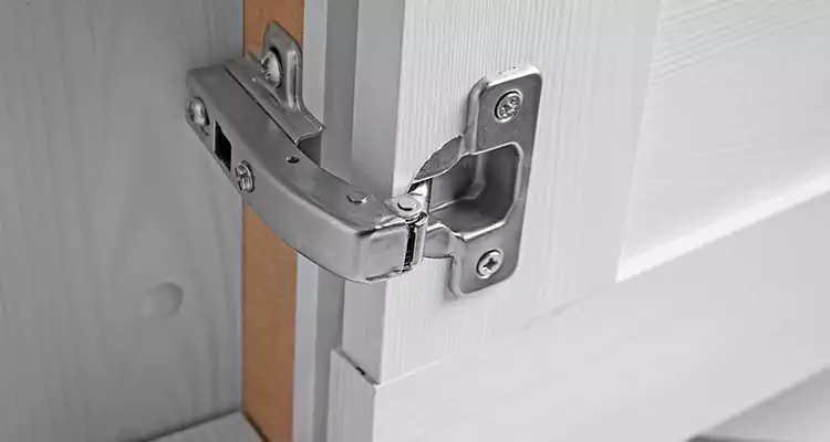 Shower Door Hinge Replacement in Sanford, FL