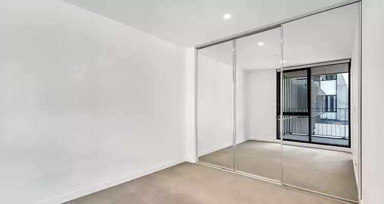 Why Homeowners Choose Us for Sliding Mirror Door Replacement in Sanford, FL