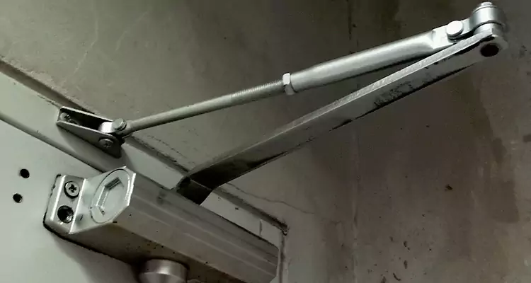 Door Closer Parallel Arm Installation in Sanford, FL