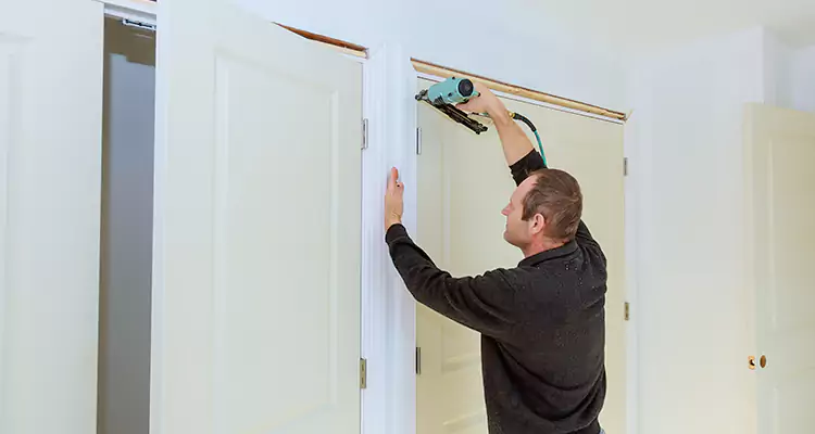 Top Rated Door Fixing ServiceFixing Garage Door Track in Sanford, FL