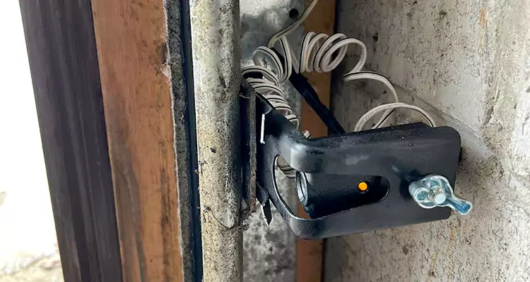 Fix Broken Garage Door Sensor in Sanford, FL