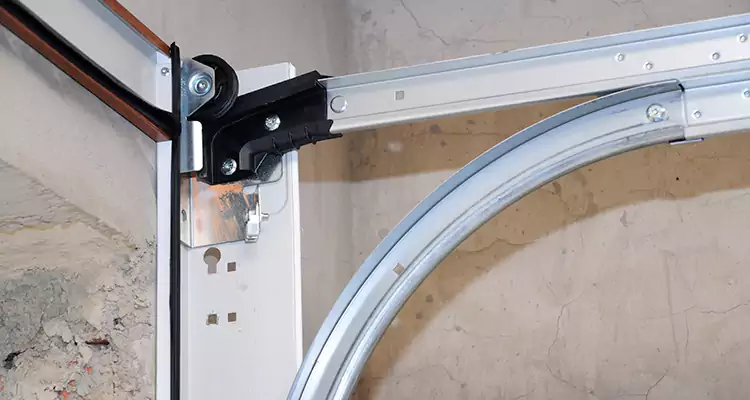 Maintain Liftmaster Garage Door Off Track in Sanford, FL